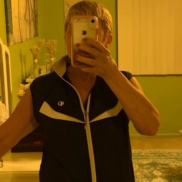 Windbreaker jacket - Picture 5 of 11